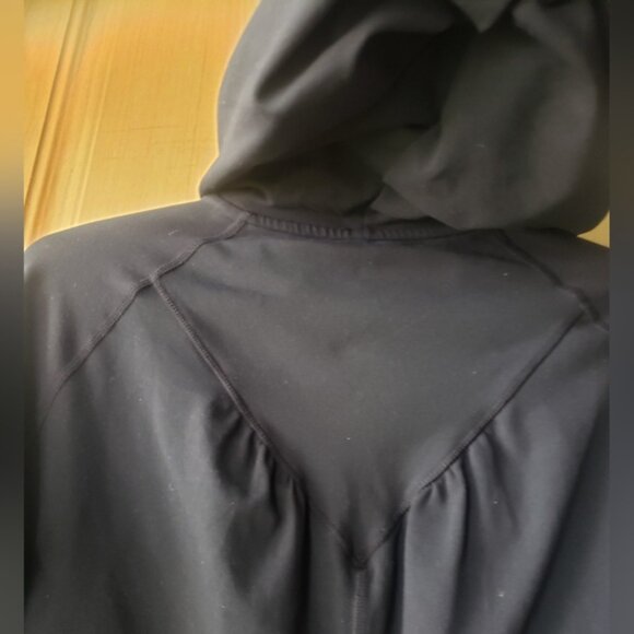 Lululemon Bla k Zip Up Ja ket Size 8 - Picture 5 of 9